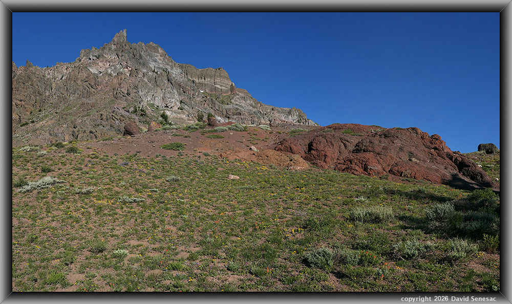 VR09713-09734-3x1v